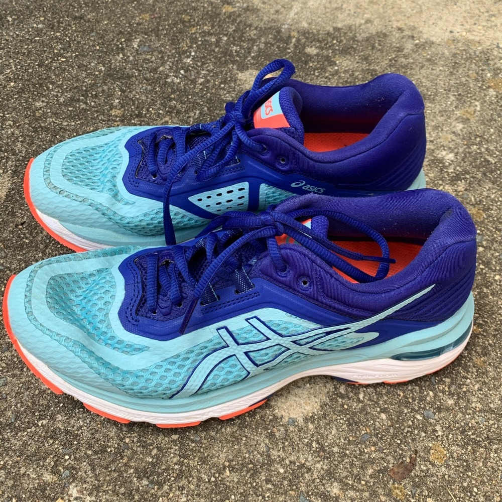 Womens Asics GT-2000 Running Shoes 7